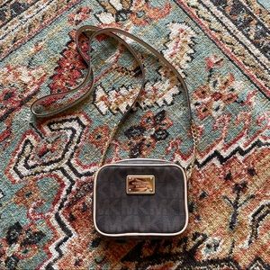 Michael Kors Monogram Mini Jet Set Crossbody